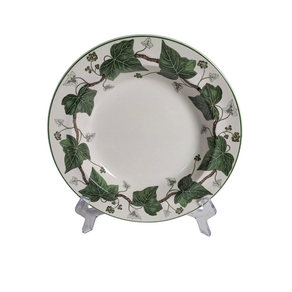 Wedgwood Napoleon Ivy Rimmed Soup Bowl Cream Green Made in England set of 2